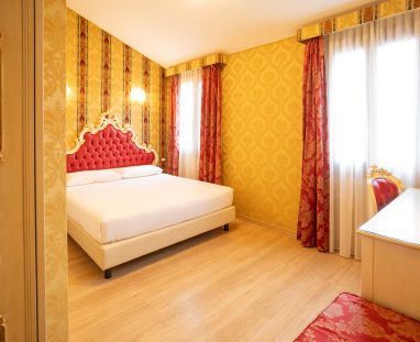 duomo-boutique-hotel-camere-red-room-001