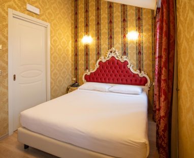 duomo-boutique-hotel-camere-red-room-004