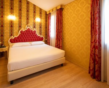 duomo-boutique-hotel-camere-red-room-005